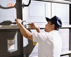 Garage Door Solution Service Glendale, CA 818-797-4796 - rep-gdr-16m